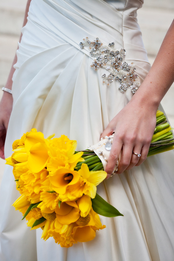 yellow daffodil bridal bouquet photo by Washington DC based wedding photographers Holland